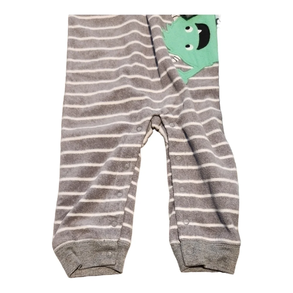 Lot of 4 Carter's & Baby Gap 1 Piece Romper Outfits / Footie Pajamas, 12 months